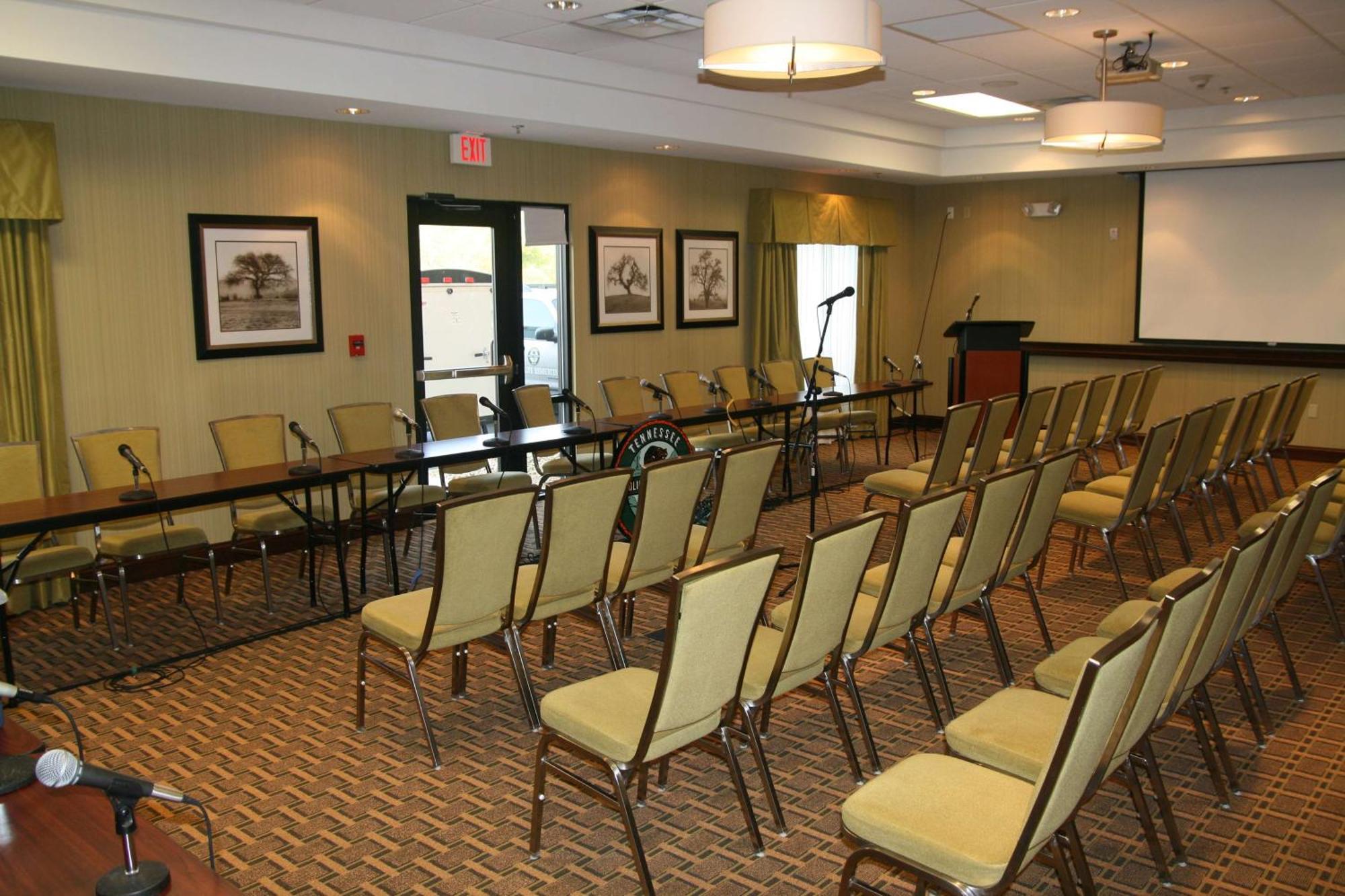 Hampton Inn Crossville Exterior foto