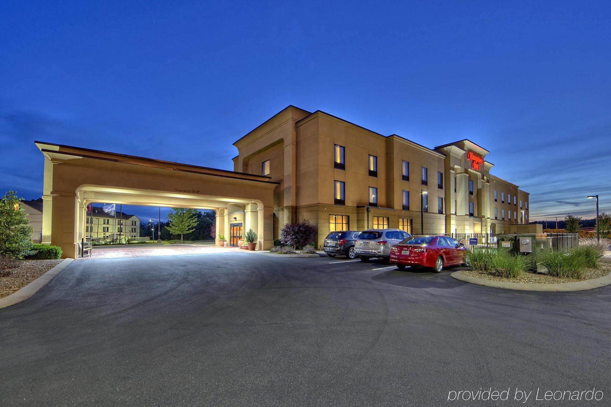 Hampton Inn Crossville Exterior foto